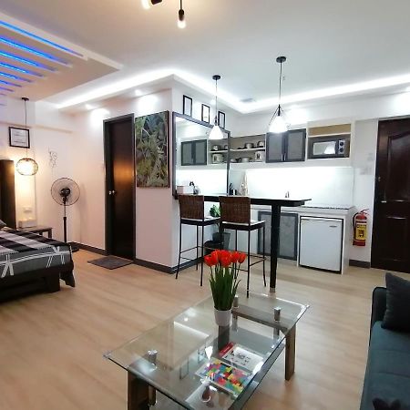Condo Azur Suites E507 Near Airport, Netflix, Stylish, Cozy With Swimming Pool Lapu-Lapu City Esterno foto