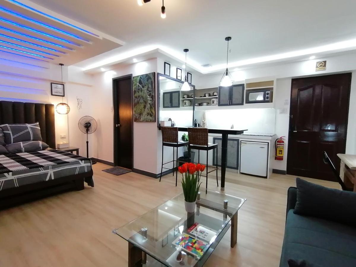 Condo Azur Suites E507 Near Airport, Netflix, Stylish, Cozy With Swimming Pool Lapu-Lapu City Esterno foto
