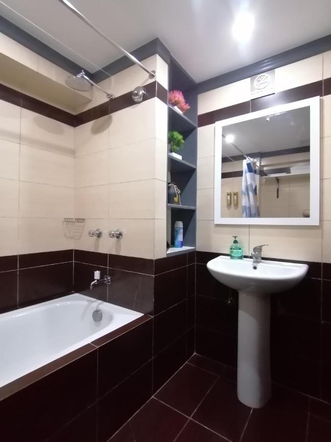 Condo Azur Suites E507 Near Airport, Netflix, Stylish, Cozy With Swimming Pool Lapu-Lapu City Esterno foto